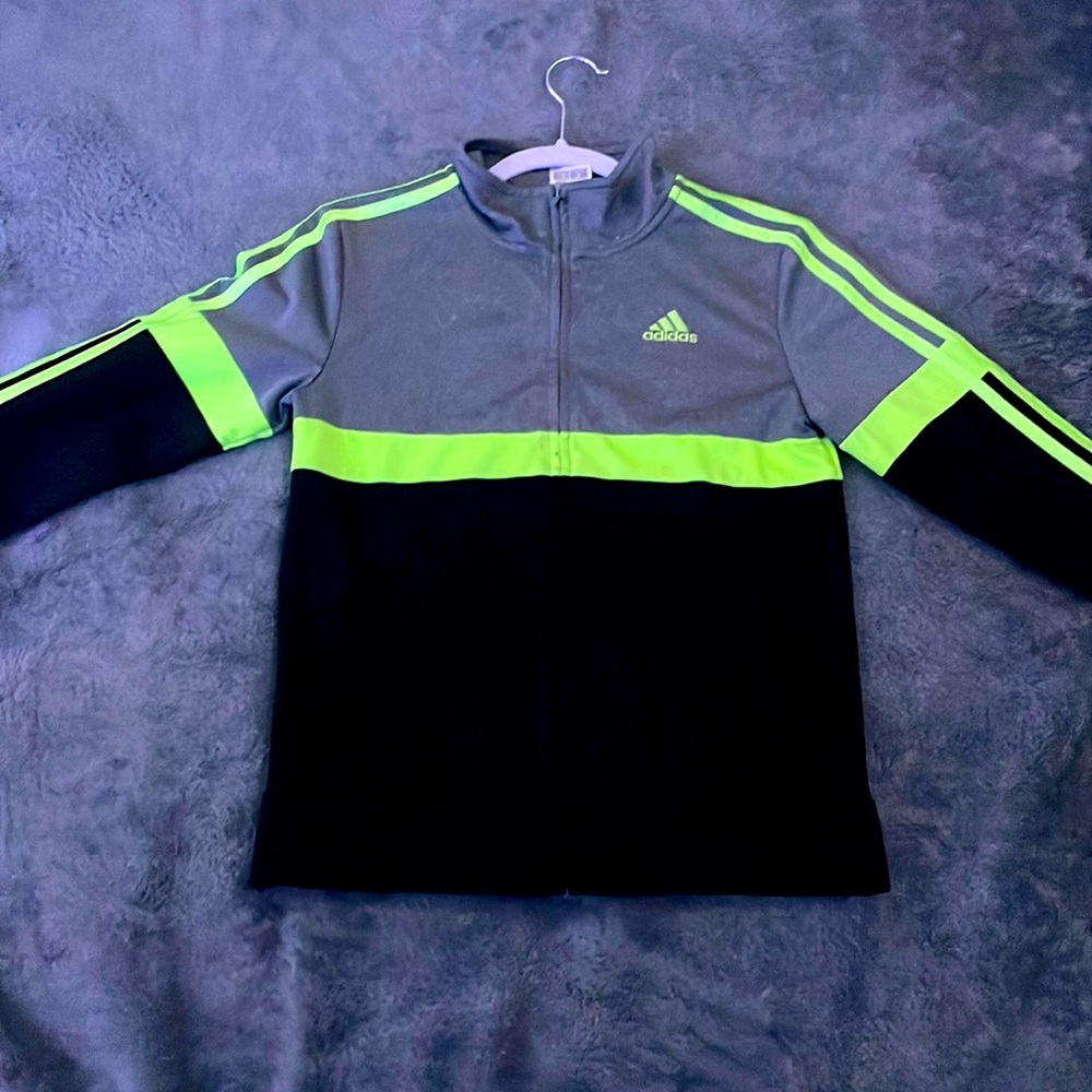 Here’s another hoodie for kids, !